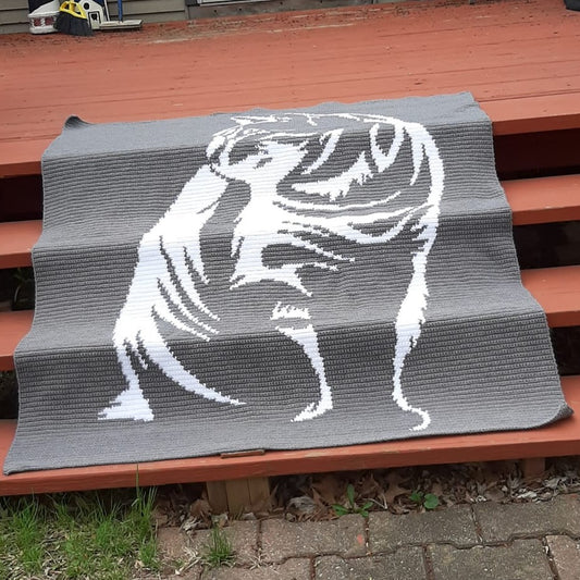 Cat Reverse Silhouette Crochet Graphghan Pattern