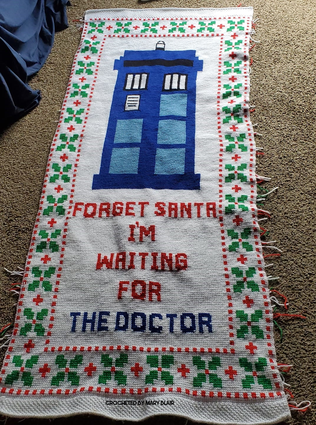 Christmas TARDIS Crochet Graphghan Pattern