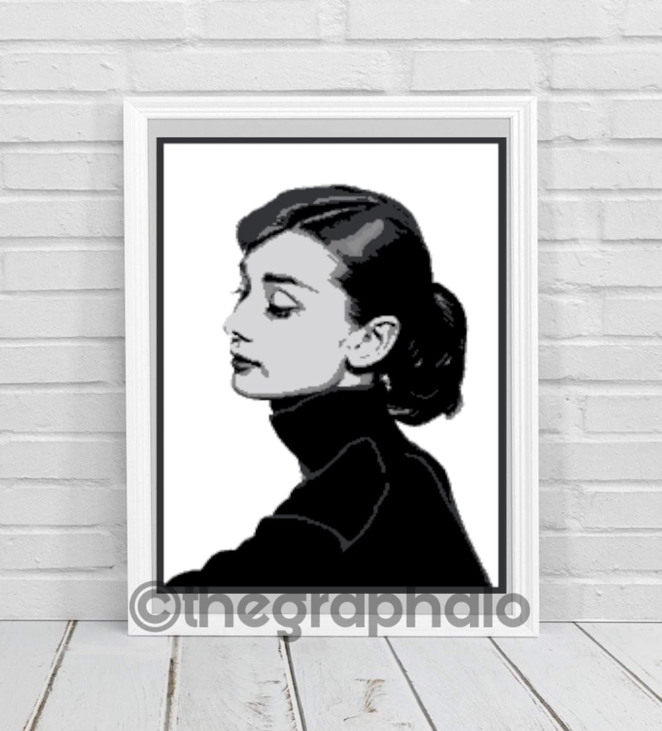 Audrey Hepburn Crochet Photoghan Pattern