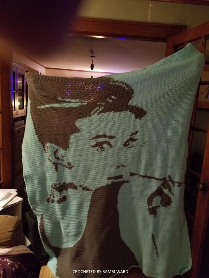 Audrey Hepburn Silhouette Crochet Graphghan Pattern