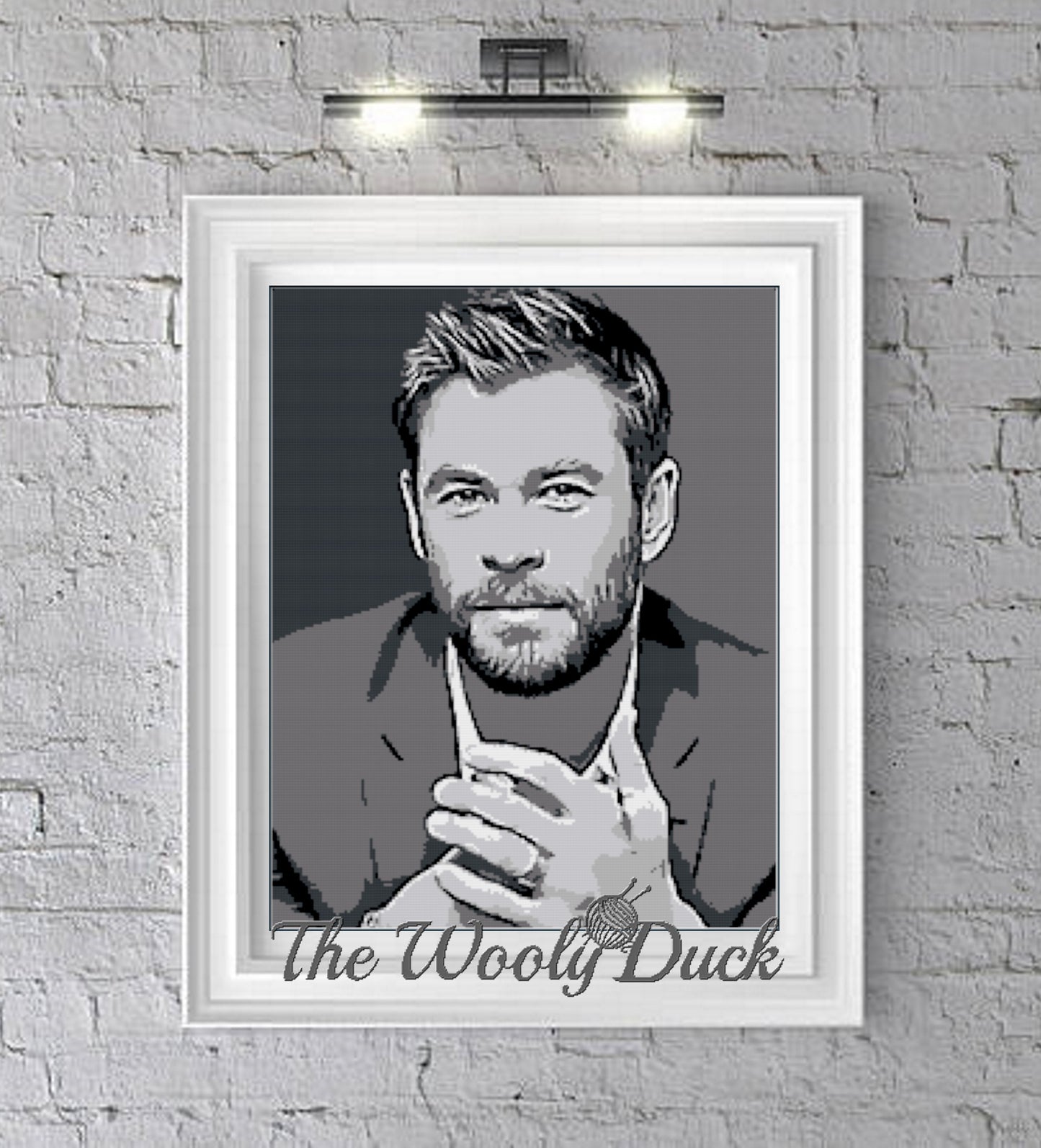 Chris Hemsworth graphghan pattern