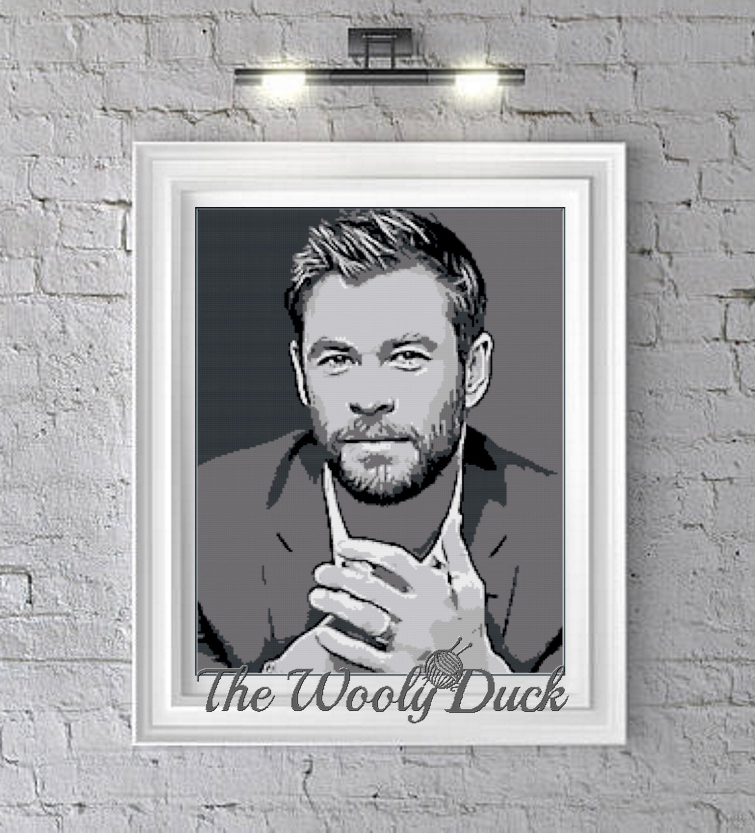 Chris Hemsworth graphghan pattern